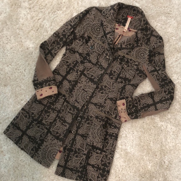 Free People Jackets & Blazers - A Beautiful free People Boutique Style Coat💕